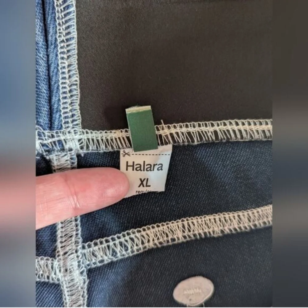 NWT HALRA WIDE LEG JEANS. SIZE XL - Picture 3 of 4